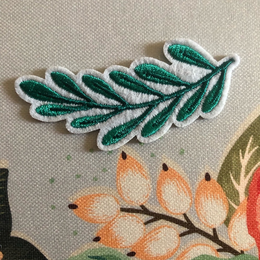 Embroidered Green Leaf Applique Patch - Women Accessories